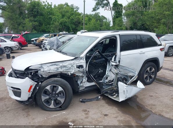 1C4RJYB63PC626249 2023 JEEP GRAND CHEROKEE 4XE White Front view