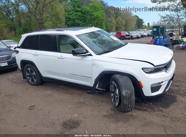 1C4RJYB6XR8942074 2024 JEEP GRAND CHEROKEE 4XE White Vista interior trasera