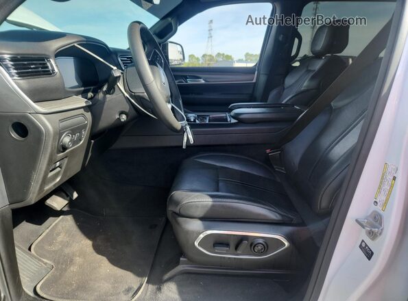 1C4SJRDPXPS530721 2023 JEEP WAGONEER White Vista interior delantera