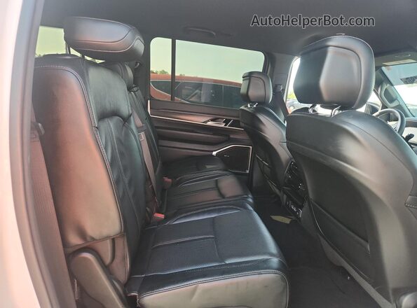 1C4SJRDPXPS530721 2023 JEEP WAGONEER White Vista interior trasera