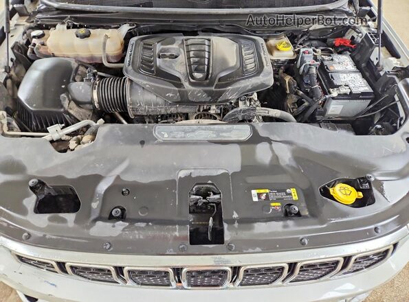 1C4SJSBP3PS568219 2023 JEEP WAGONEER White Vista del compartimento del motor