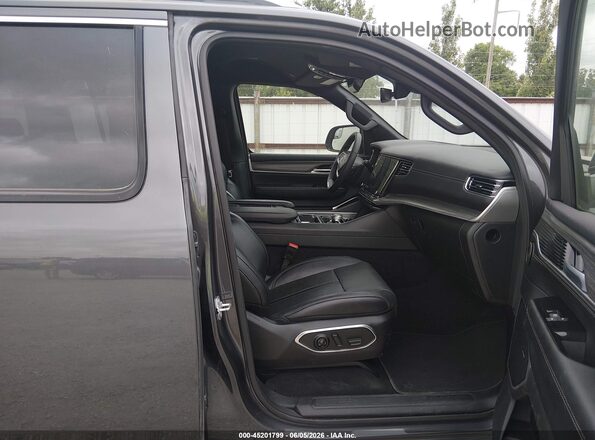 1C4SJSDP3RS167673 2024 JEEP WAGONEER L Gray Front interior view