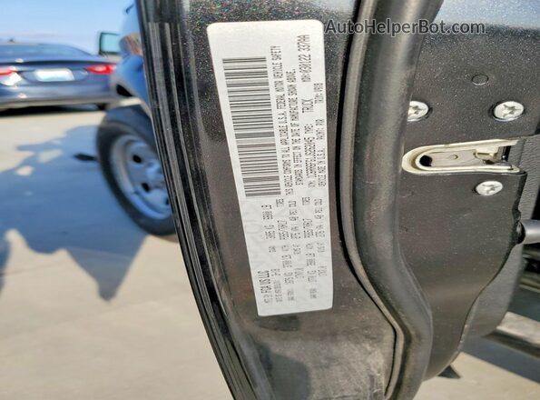 1C6RR6FG1JS262045 2018 RAM 1500 Black 