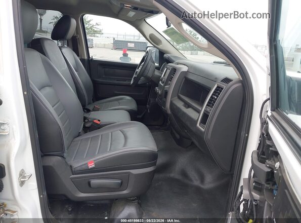 1C6RR6FG1PS592938 2023 RAM 1500 CLASSIC White Front interior view