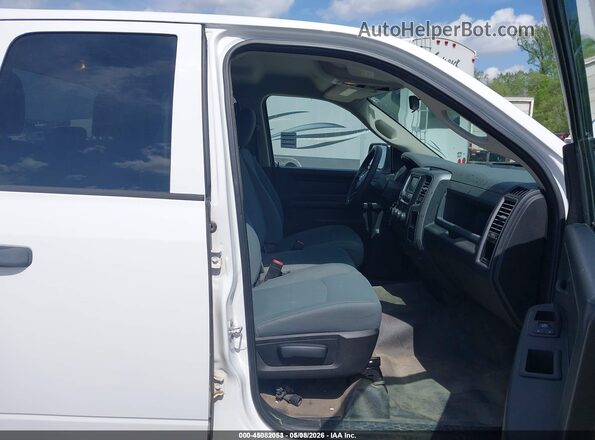 1C6RR6FG4HS609426 2017 RAM 1500 White Вид салону спереду