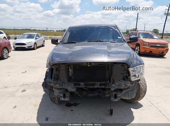 1C6RR6FT2JS100857 2018 RAM 1500 Gray Вид щитка приладів