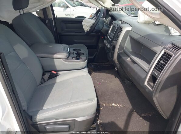 1C6RR6FT3GS278835 2016 RAM 1500 White Вид салону спереду