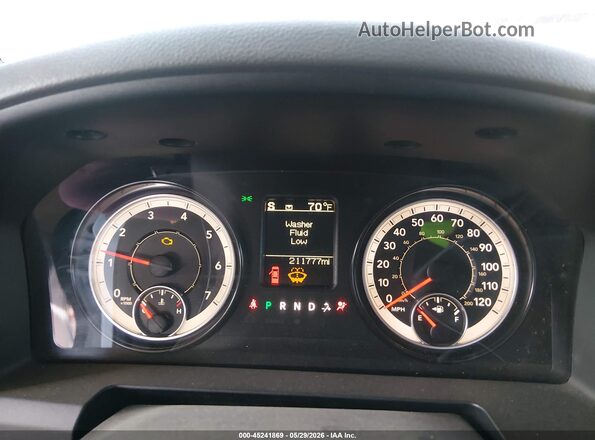 1C6RR6FT3GS347779 2016 RAM 1500 White Vista de los asientos traseros
