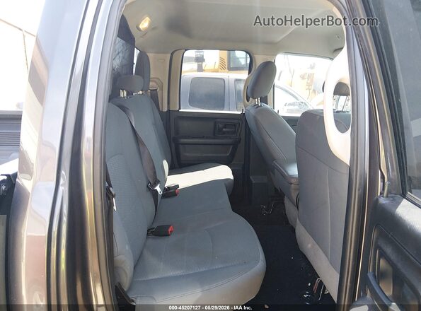 1C6RR6FT4JS305581 2018 RAM 1500 Gray VIN կոդի պիտակի տեսք