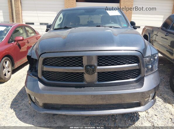 1C6RR6FT4JS305581 2018 RAM 1500 Gray Սարքավորումների վահանակի տեսք
