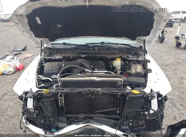 1C6RR6FT7JS115113 2018 RAM 1500 White Widok z tyłu