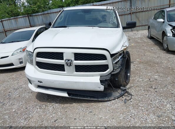 1C6RR6KG2JS322467 2018 RAM 1500 White Front view