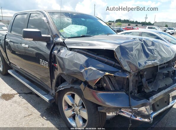 1C6RR6LMXJS229362 2018 RAM 1500 Gray Widok z przodu