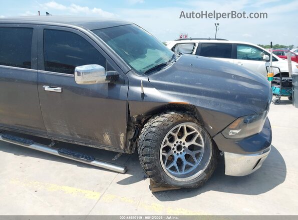 1C6RR6LT5HS847772 2017 RAM 1500 Gray Front view