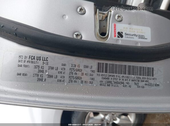 1C6RR6LTXHS542946 2017 RAM 1500 Silver Շարժիչի բաժամունքի տեսք