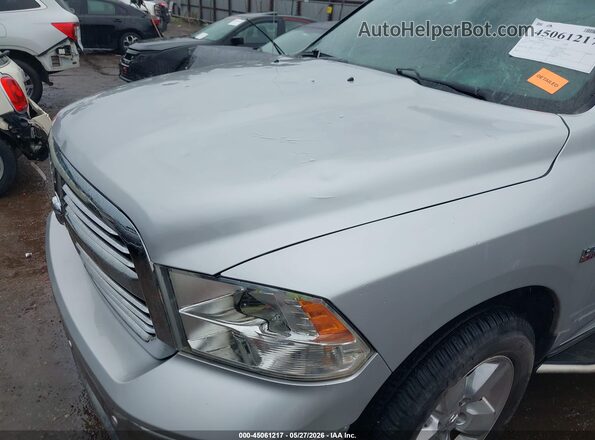 1C6RR6LTXHS542946 2017 RAM 1500 Silver Դիմացի տեսք