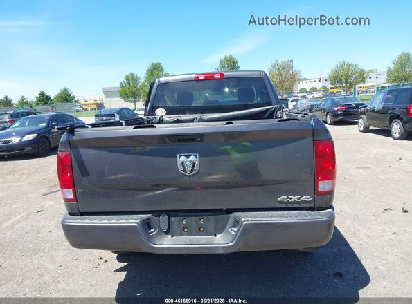 1C6RR7FG1JS187773 2018 RAM 1500 Gray 