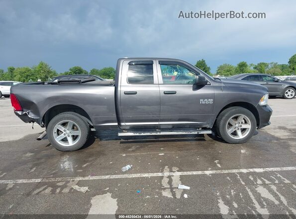 1C6RR7FG1JS247874 2018 RAM 1500 Gray Vista interior trasera