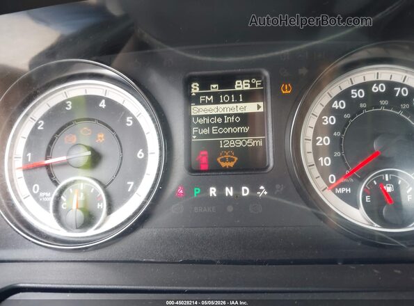 1C6RR7FG3HS732592 2017 RAM 1500 Gray Vista de los asientos traseros