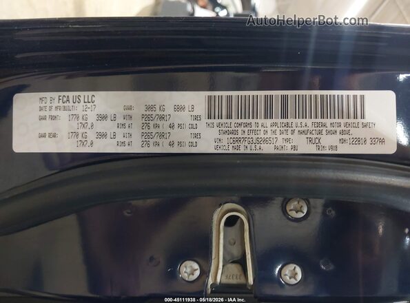 1C6RR7FG3JS206517 2018 RAM 1500 Blue Շարժիչի բաժամունքի տեսք