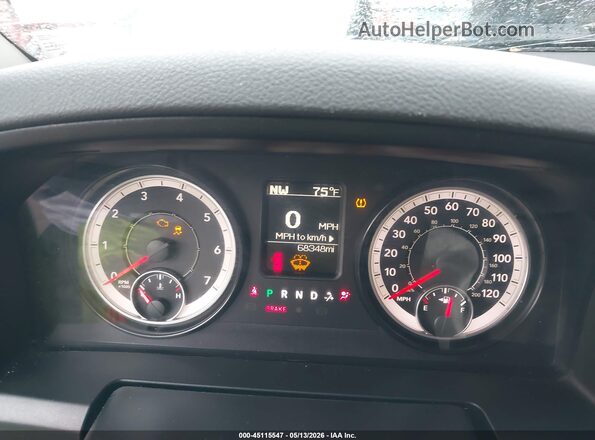 1C6RR7FG5KS556796 2019 RAM 1500 CLASSIC Black Widok tylnych siedzeń