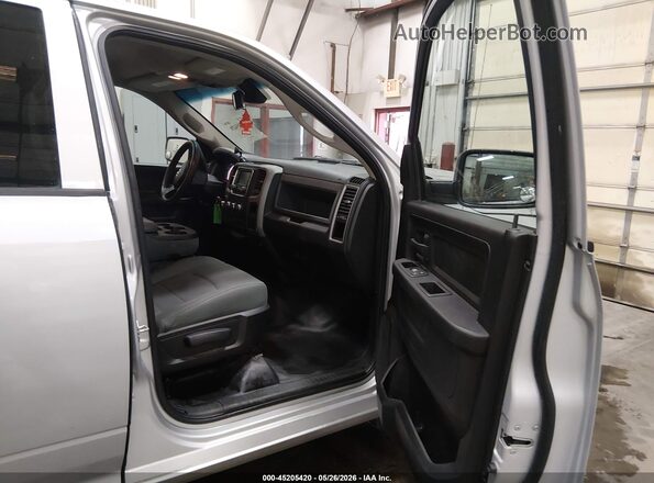 1C6RR7FG7GS383693 2016 RAM 1500 Silver 