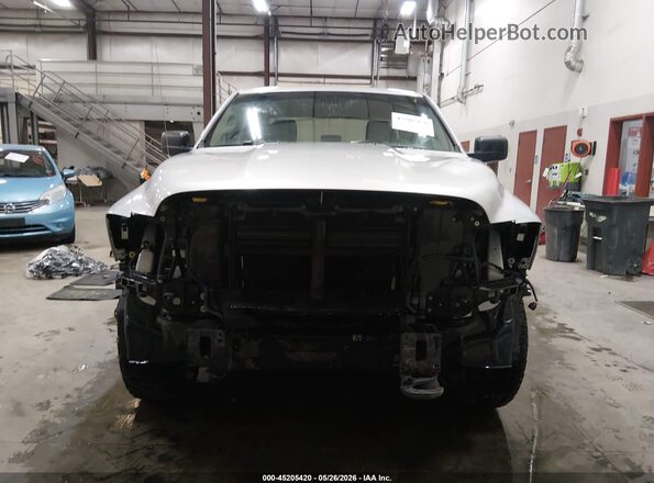 1C6RR7FG7GS383693 2016 RAM 1500 Silver 