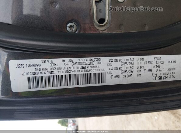 1C6RR7FGXGS121005 2016 RAM 1500 Gray Vista del compartimento del motor