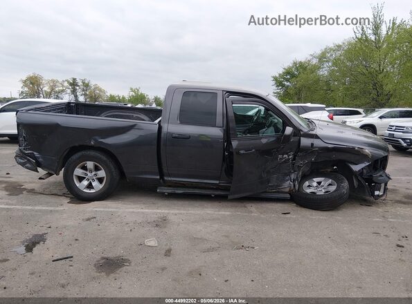 1C6RR7FGXJS348573 2018 RAM 1500 Gray Вид задньої частини салону