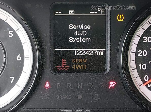 1C6RR7FGXJS348573 2018 RAM 1500 Gray 