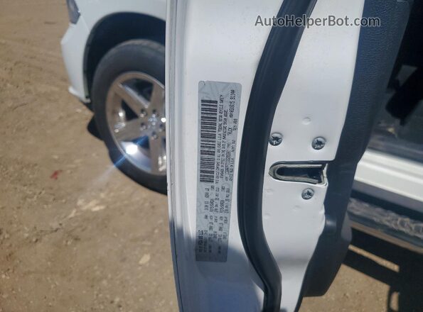1C6RR7FT1GS295381 2016 RAM 1500 White Vista del compartimento del motor