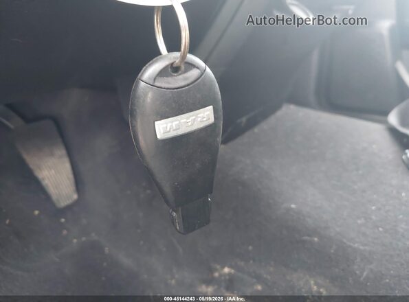 1C6RR7FT1HS509075 2017 RAM 1500 Champagne Widok deski rozdzielczej