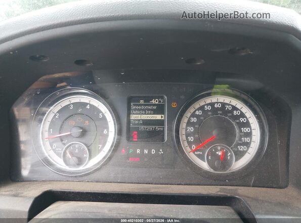 1C6RR7FT4GS337221 2016 RAM 1500 Белый Вид задних сидений