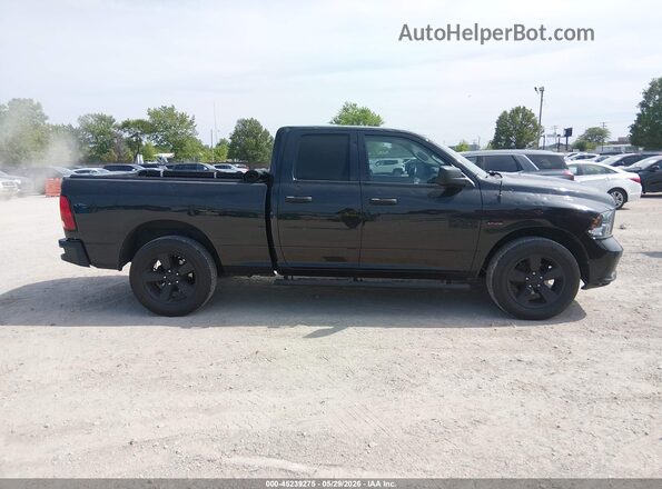 1C6RR7FT5HS837566 2017 RAM 1500 Black Вид задньої частини салону