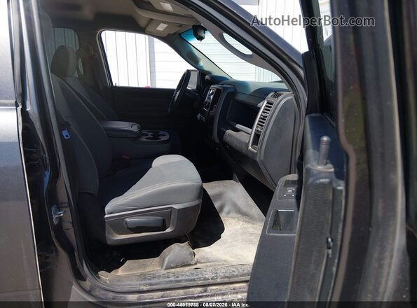1C6RR7FT7GS102344 2016 RAM 1500 Gray Front interior view