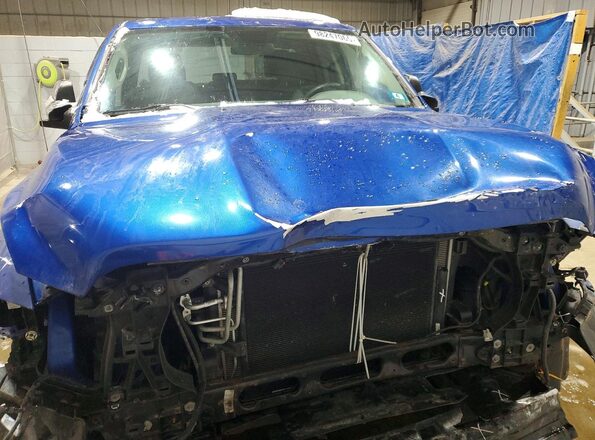 1C6RR7FT7JS229294 2018 RAM 1500 Blue Front view