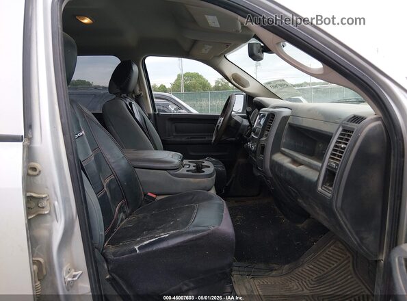1C6RR7FT8GS230463 2016 RAM 1500 Silver Вид салону спереду