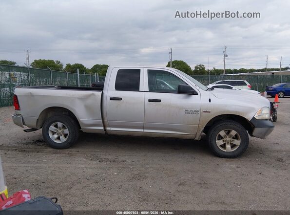 1C6RR7FT8GS230463 2016 RAM 1500 Silver Вид задньої частини салону
