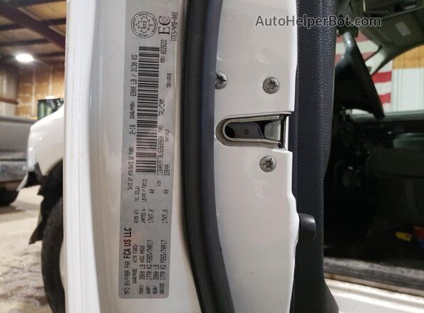 1C6RR7FT8JS260960 2018 RAM 1500 White VIN კოდის სტიკერის ხედი