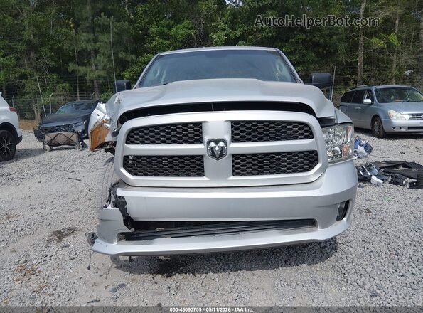1C6RR7FTXHS729136 2017 RAM 1500 Silver Սալոնի հետևի տեսք