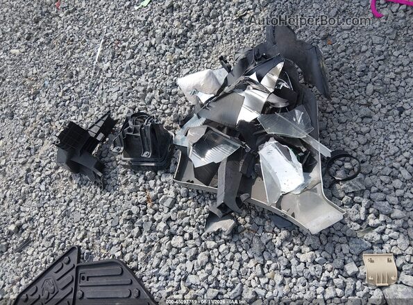 1C6RR7FTXHS729136 2017 RAM 1500 Silver Սարքավորումների վահանակի տեսք