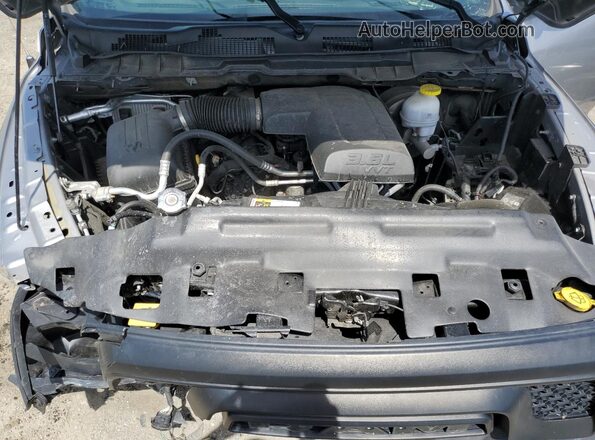 1C6RR7GG4MS505629 2021 RAM 1500 Gray Սալոնի հետևի տեսք