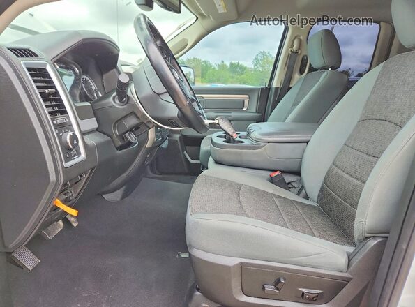 1C6RR7GG7JS311303 2018 RAM 1500 White 