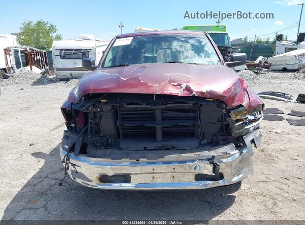 1C6RR7GG8JS115497 2018 RAM 1500 Burgundy Rear interior view
