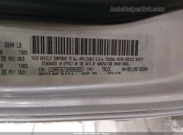 1C6RR7GT2HS503557 2017 RAM 1500 Silver Вид підкапотного простору