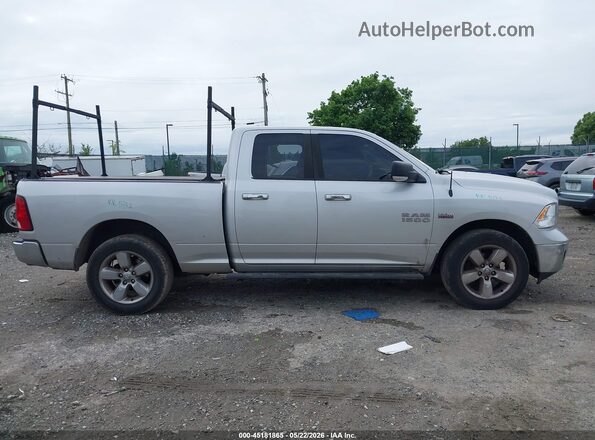 1C6RR7GT3GS192204 2016 RAM 1500 Silver უკანა სალონის ხედი