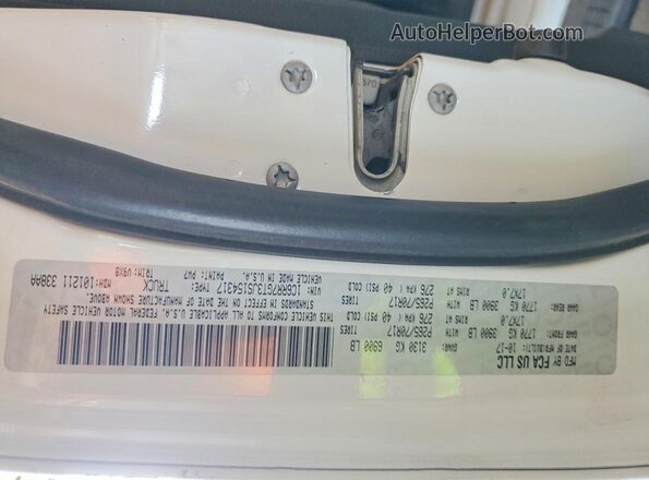 1C6RR7GT3JS154317 2018 RAM 1500 White 