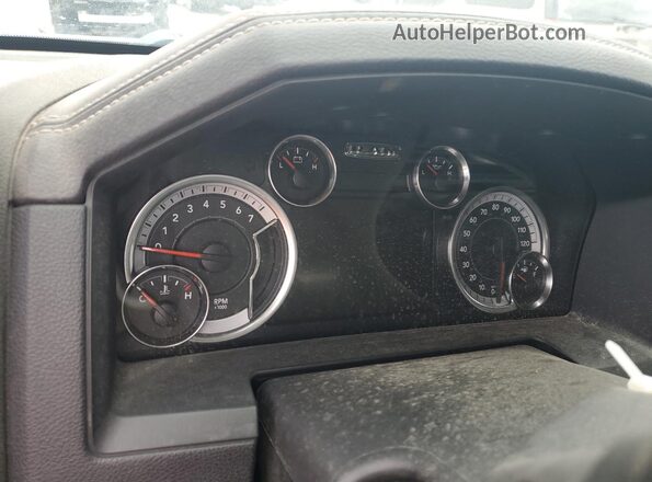 1C6RR7JT3HS704585 2017 RAM 1500 White Instrument cluster view