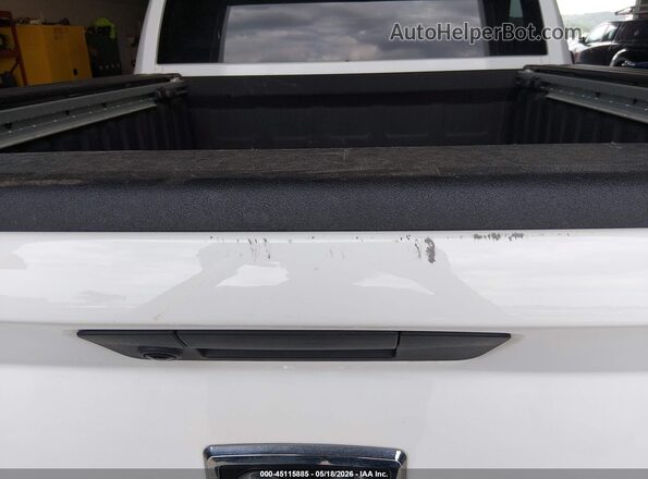 1C6RR7KG8LS157758 2020 RAM 1500 CLASSIC White Front view