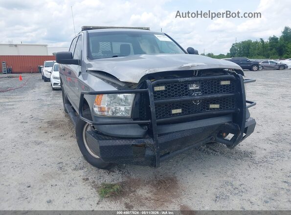 1C6RR7KT1KS697075 2019 RAM 1500 CLASSIC Gray Front view